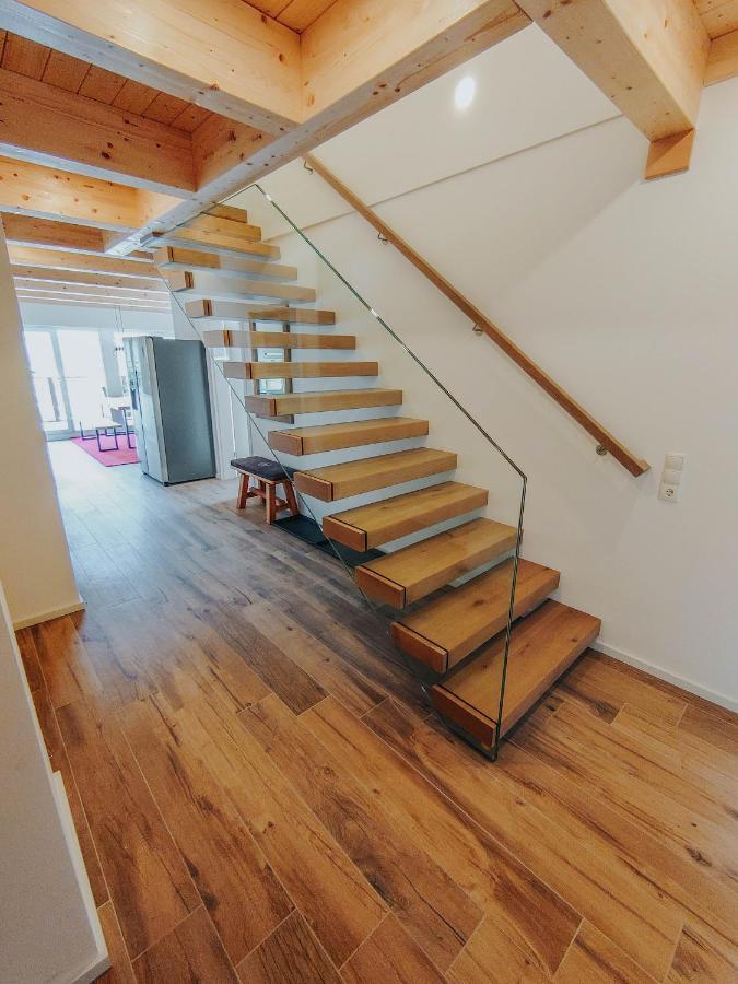 Downhill Lodge Тауплиц Екстериор снимка
